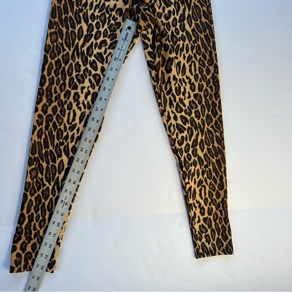 NWT ONZIE S LEOPARD YOGA LEGGINGS - Picture 8 of 10